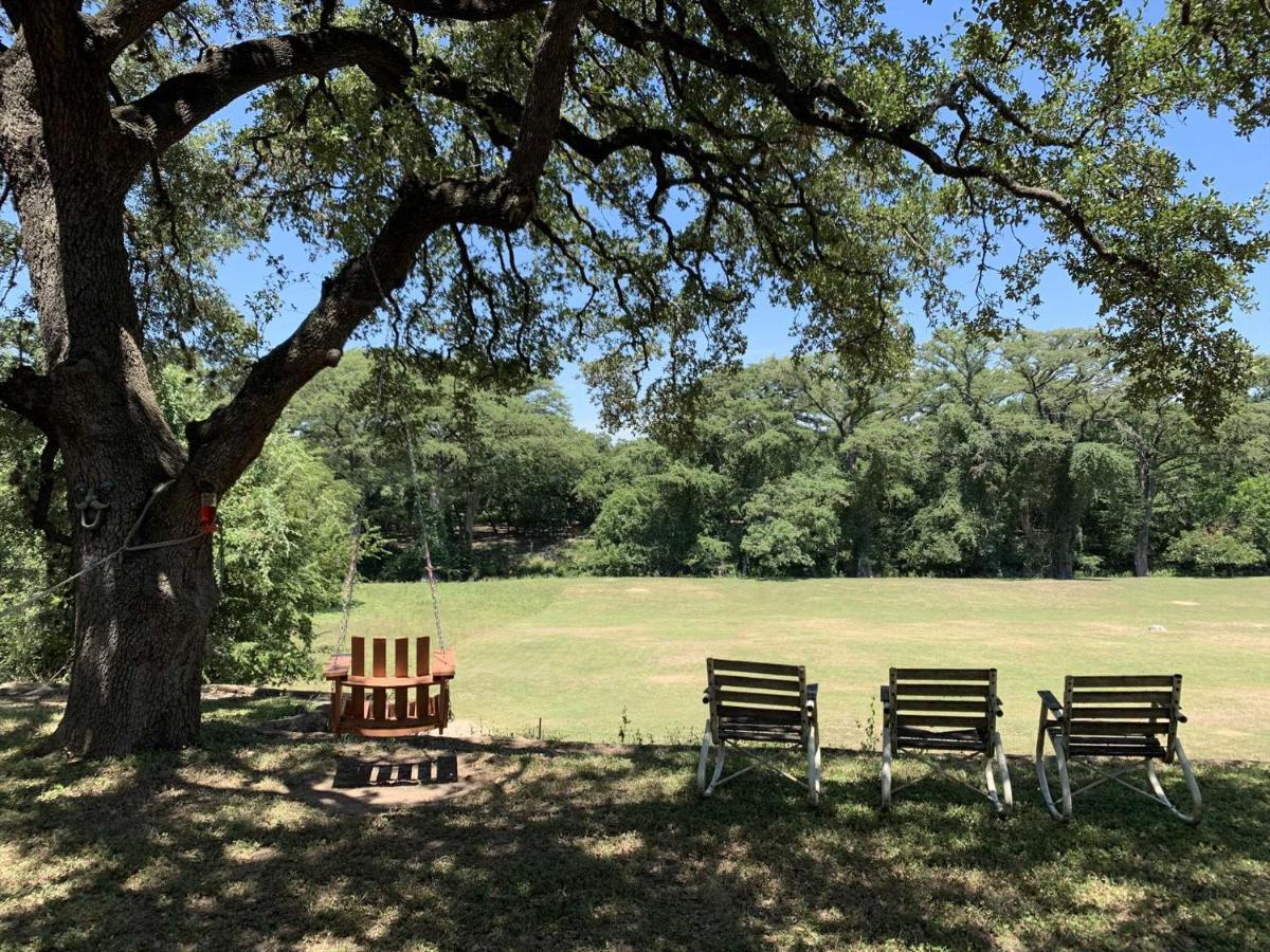 Lambert Park On Medina River Hotel Bandera Exterior photo