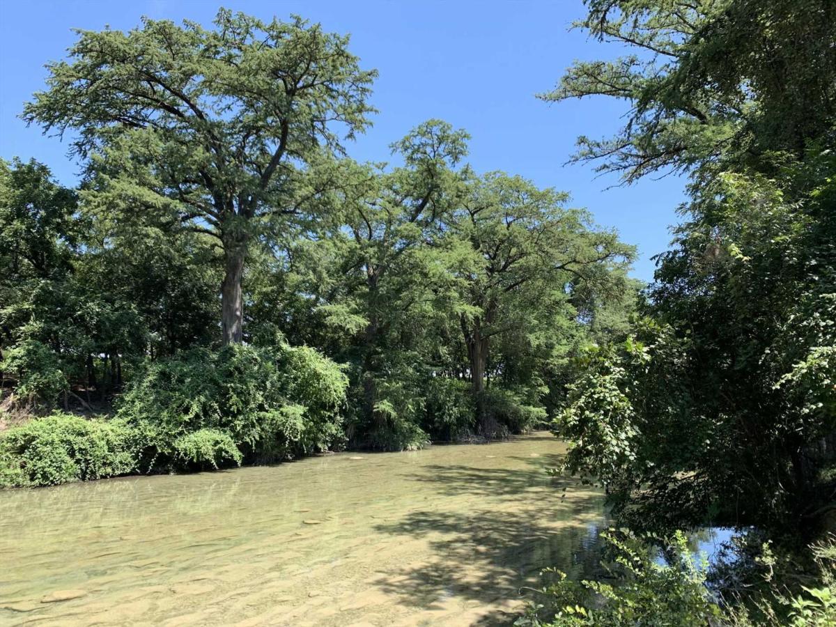 Lambert Park On Medina River Bandera Exterior photo