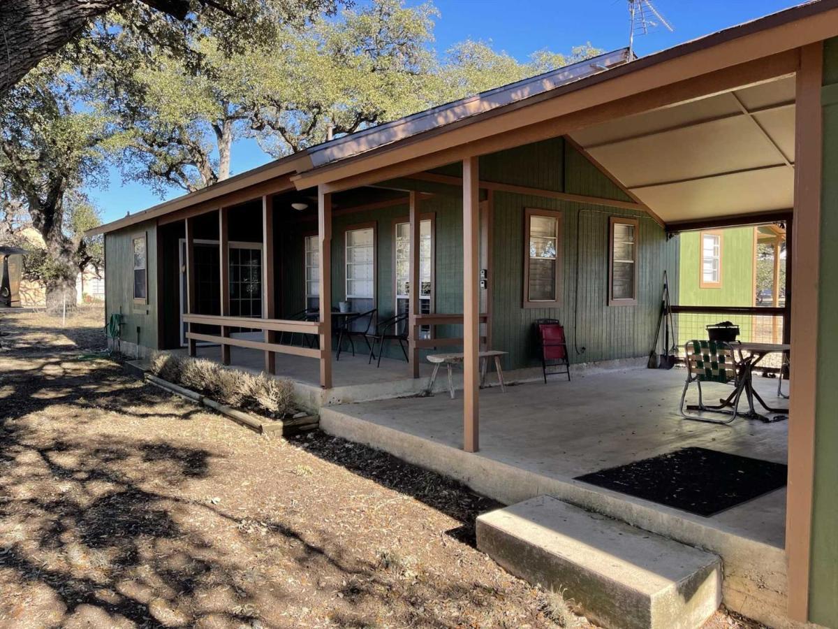 Lambert Park On Medina River Hotel Bandera Exterior photo